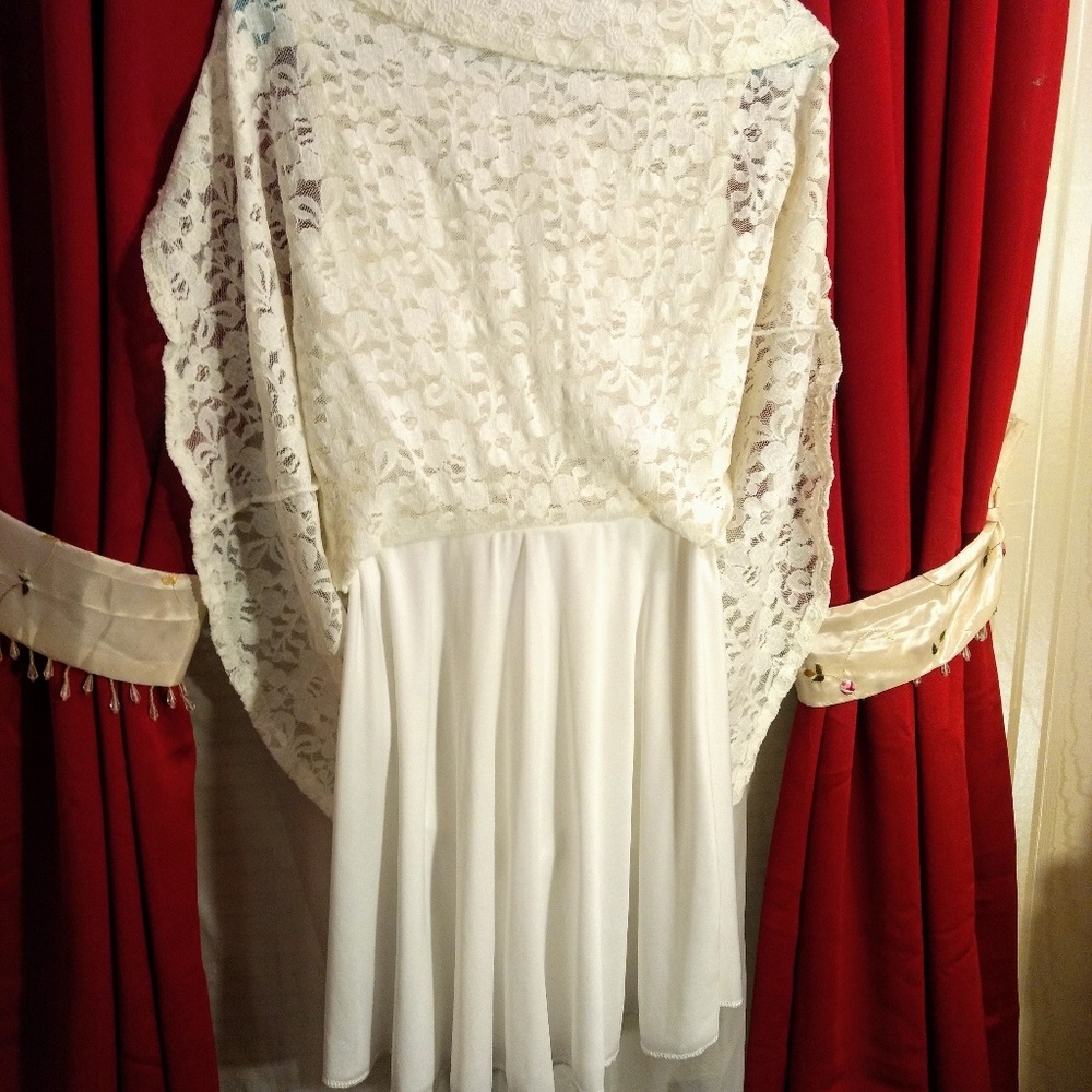 Sweet English Cream lace dress - Picture 7 of 8